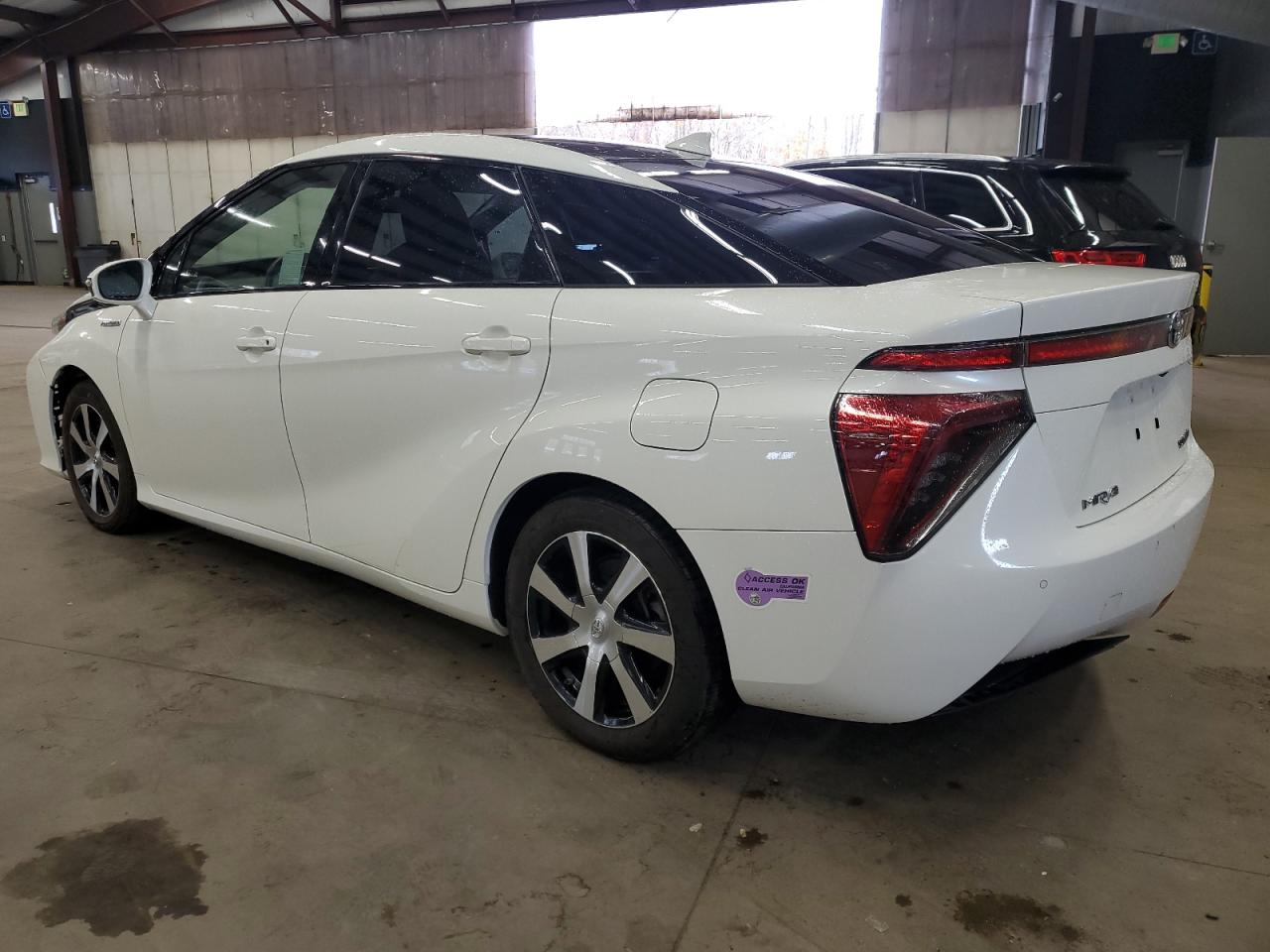Image 2 of 2019 TOYOTA MIRAI 2019 with VIN JTDBVRBDXKA005556