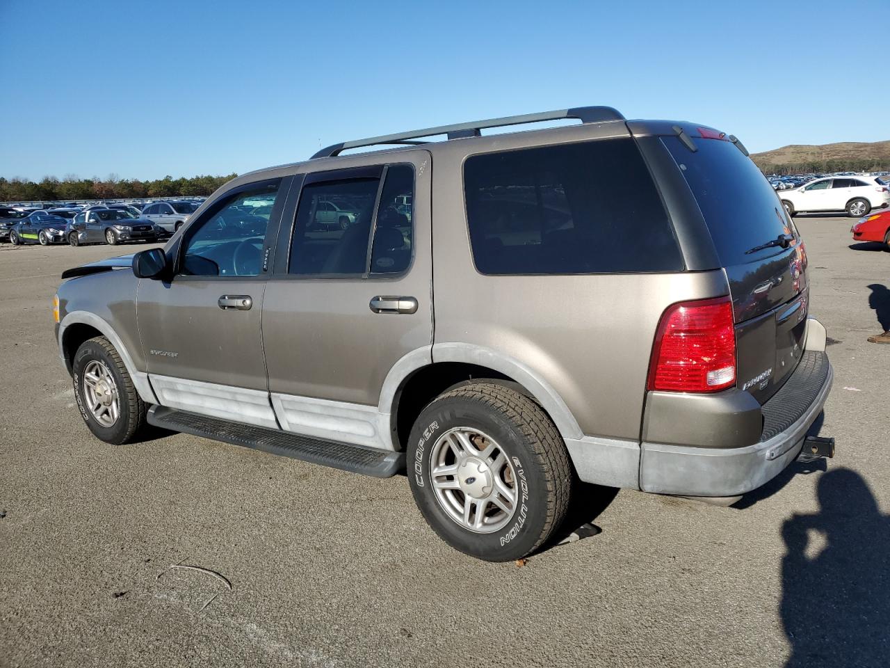 Image 2 of 2002 FORD EXPLORER XLT 2002 with VIN 1FMDU73E02UC11602