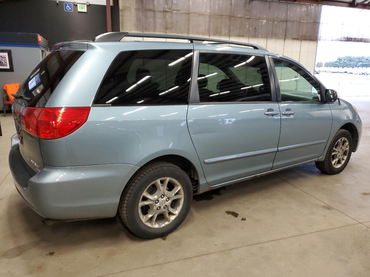 Изображение 3 2006 TOYOTA SIENNA LE 2006 с VIN 5TDBA23C16S062875