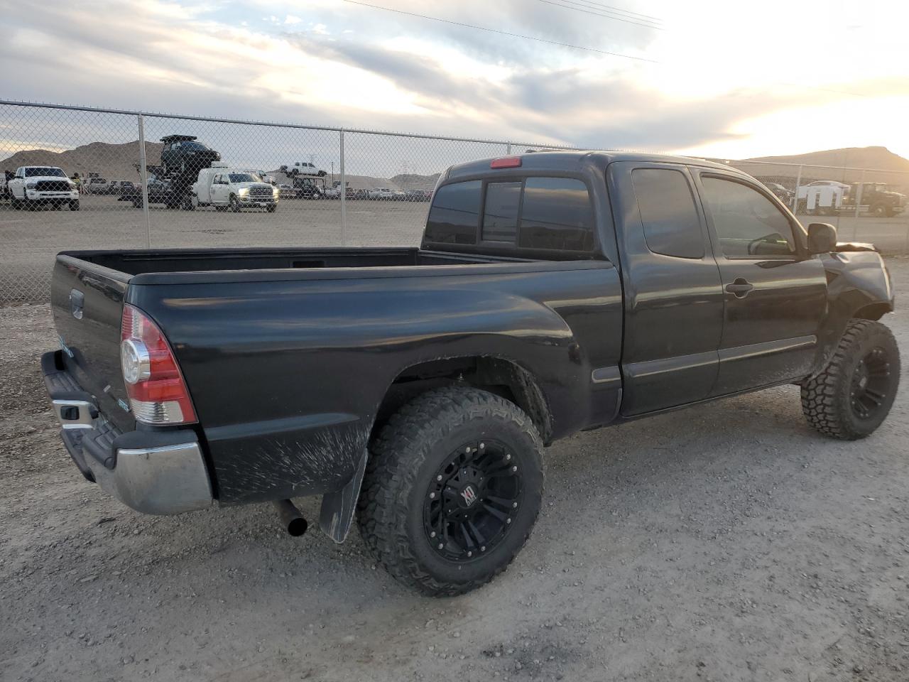 Obraz 3 z 2010 TOYOTA TACOMA ACCESS CAB 2010 z VIN 5TETX4CN0AZ693502