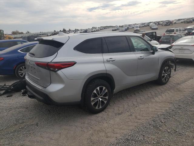 Obraz 3 z 2020 TOYOTA HIGHLANDER XLE 2020 z VIN 5TDHZRBH9LS502118