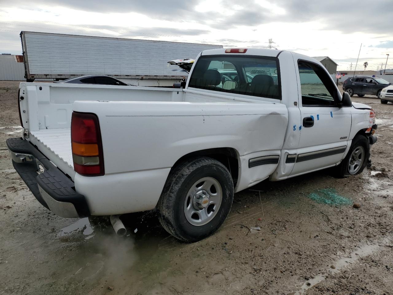 Image 3 of 2000 CHEVROLET SILVERADO C1500 2000 with VIN 1GCEC14W3YZ120951
