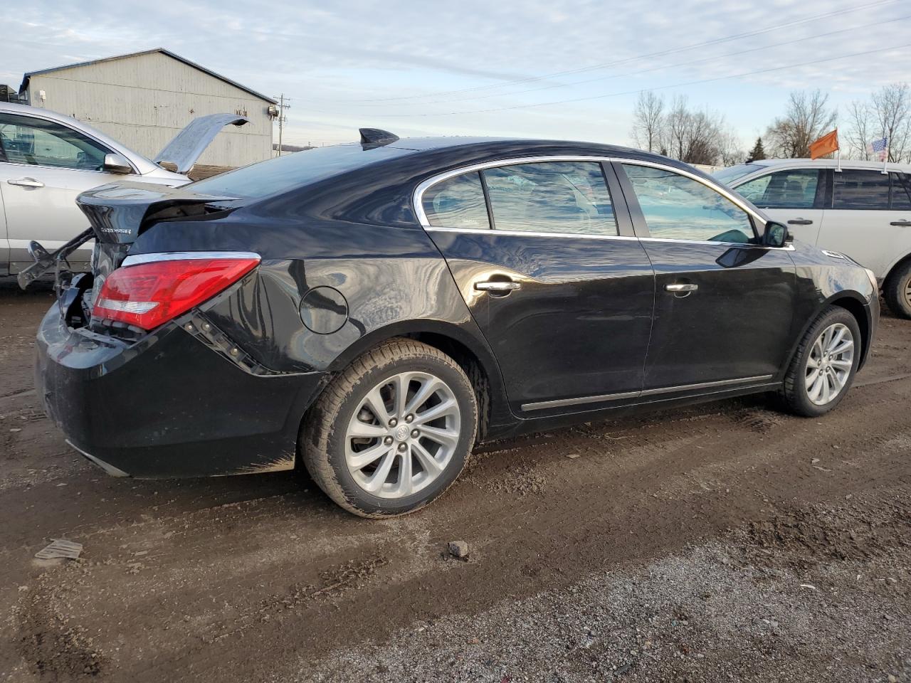 Obraz 3 z 2016 BUICK LACROSSE  2016 z VIN 1G4GB5G35GF161601