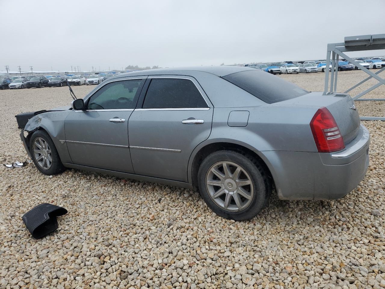 Image 2 of 2006 CHRYSLER 300C  2006 with VIN 2C3KA63H36H317404