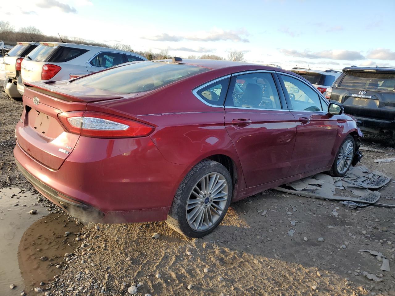 Image 3 of 2016 FORD FUSION SE 2016 with VIN 3FA6P0T9XGR223775