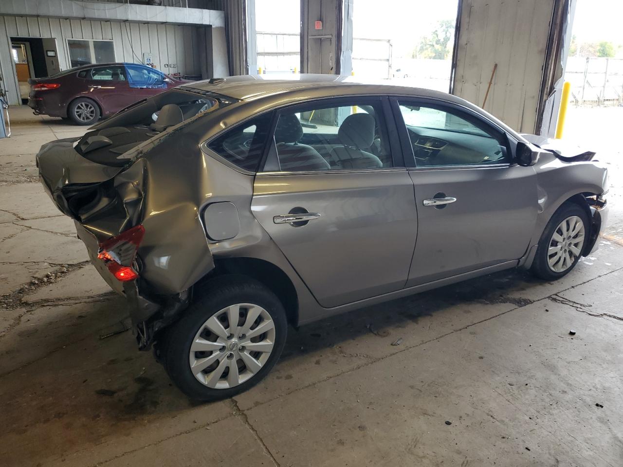 Obraz 3 z 2016 NISSAN SENTRA S 2016 z VIN 3N1AB7AP4GY291852