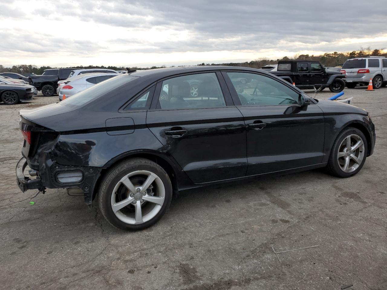 Изображение 3 2015 AUDI A3 PREMIUM 2015 с VIN WAUACGFF6F1072773