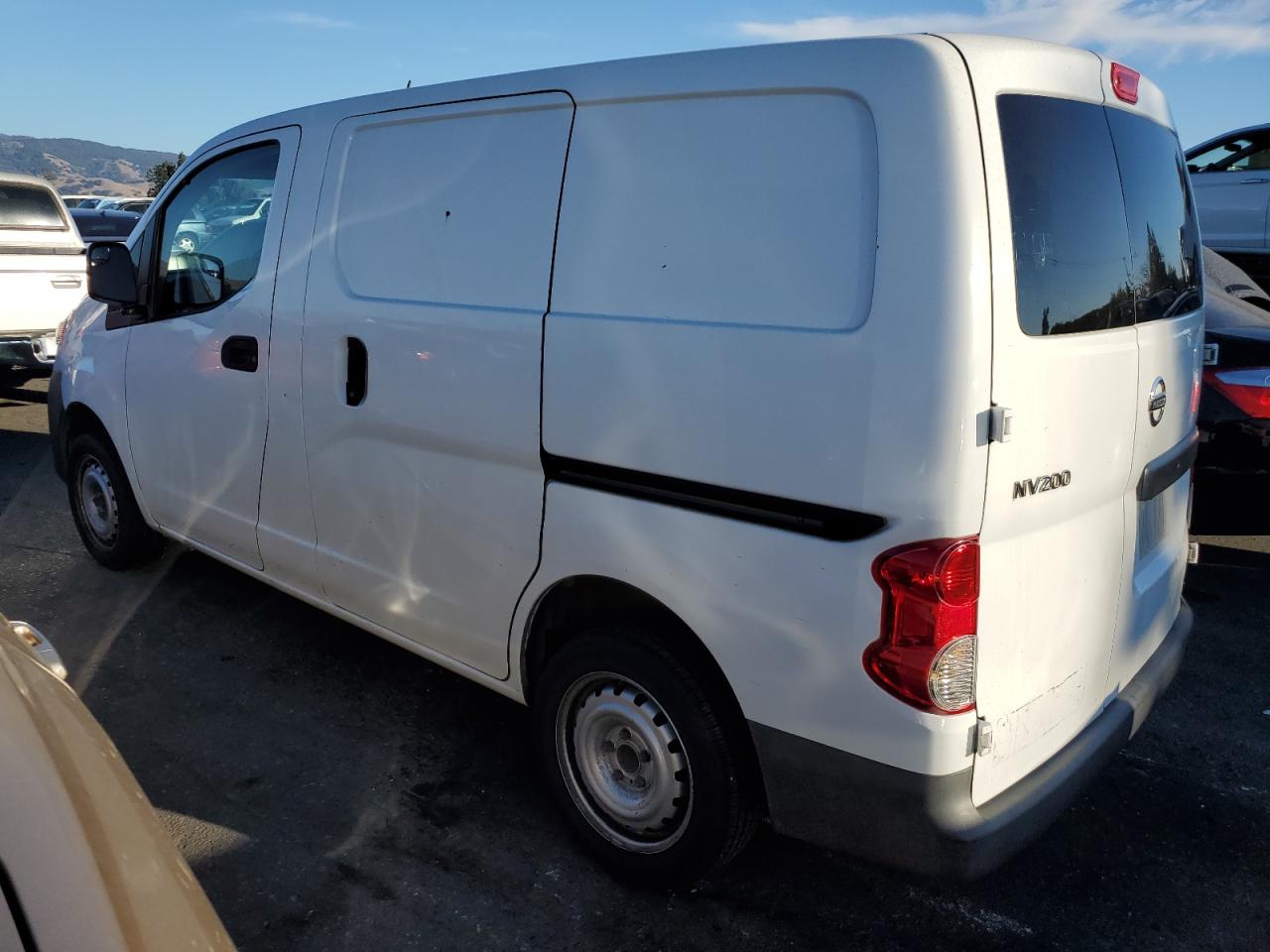 Image 2 of 2015 NISSAN NV200 2.5S 2015 with VIN 3N6CM0KN6FK728057
