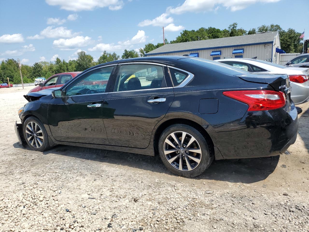 Obraz 2 z 2017 NISSAN ALTIMA 2.5 2017 z VIN 1N4AL3AP3HC271613
