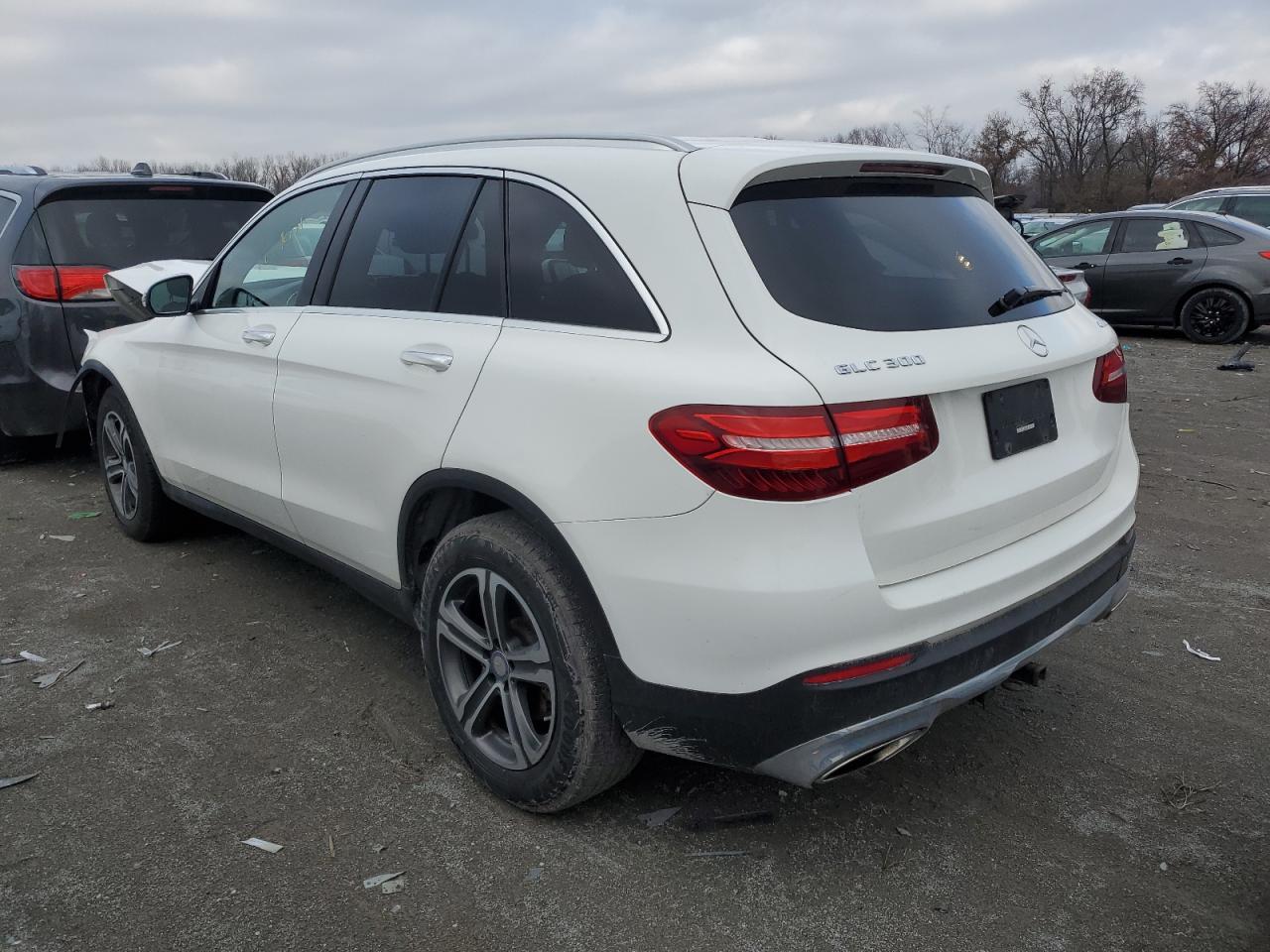 Image 2 of 2017 MERCEDES-BENZ GLC 300 4MATIC 2017 with VIN WDC0G4KB4HF199512