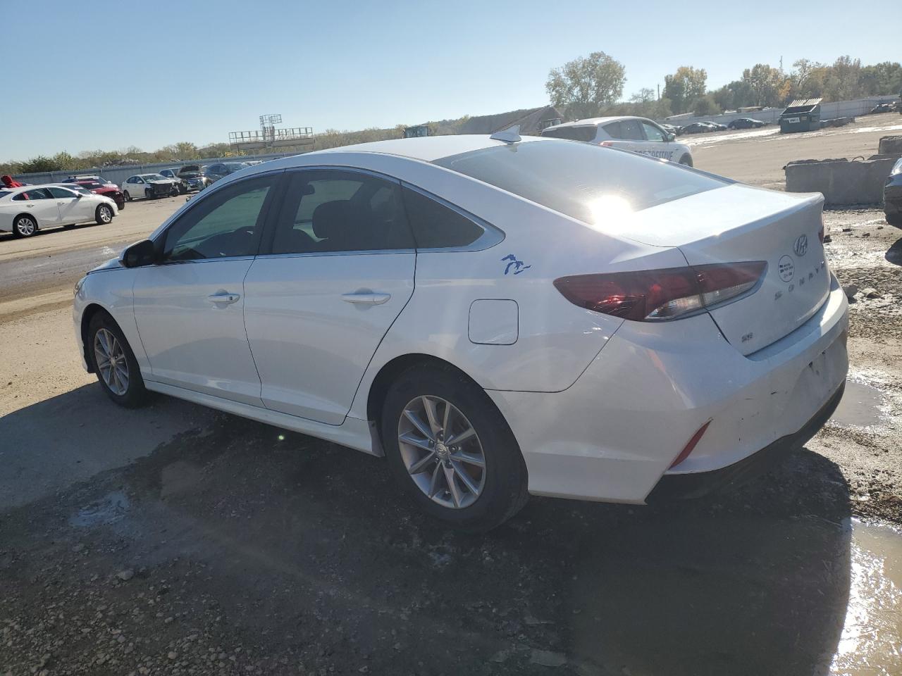 Изображение 2 2018 HYUNDAI SONATA SE 2018 с VIN 5NPE24AF3JH630075