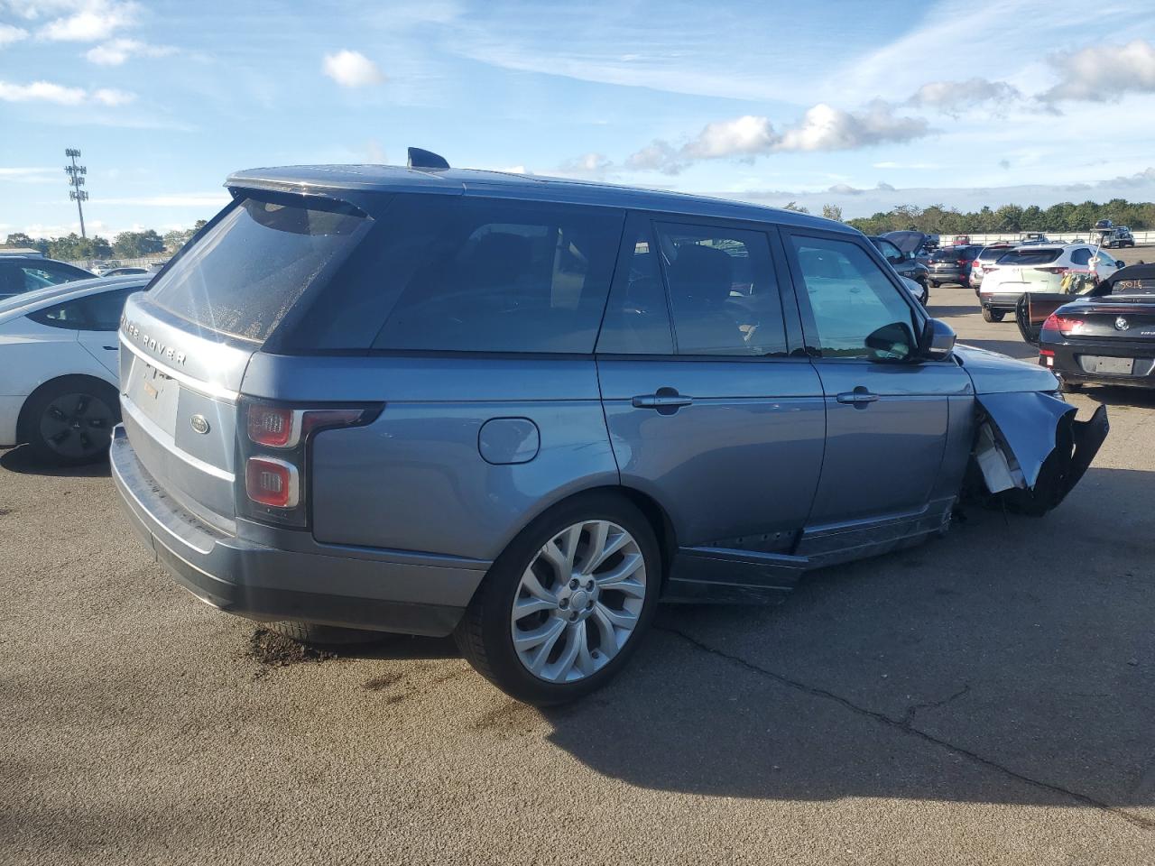Image 3 of 2018 LAND ROVER RANGE ROVER HSE 2018 with VIN SALGS2SV7JA514123