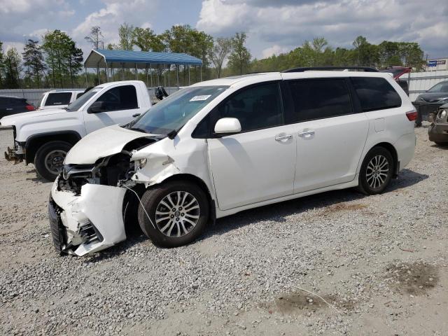 Obraz 2019 TOYOTA SIENNA XLE 2019