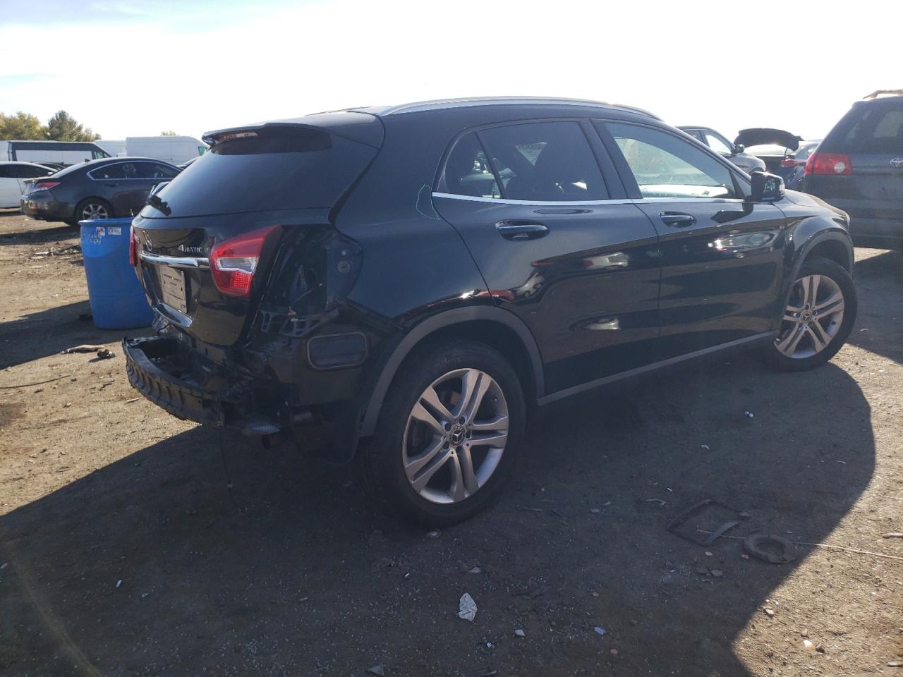 Obraz 3 z 2019 MERCEDES-BENZ GLA 250 4MATIC 2019 z VIN WDCTG4GBXKJ612964