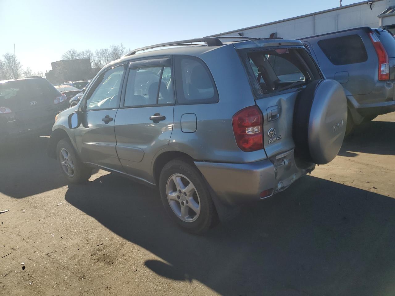 Image 2 of 2005 TOYOTA RAV4  2005 with VIN JTEHD20V950062062