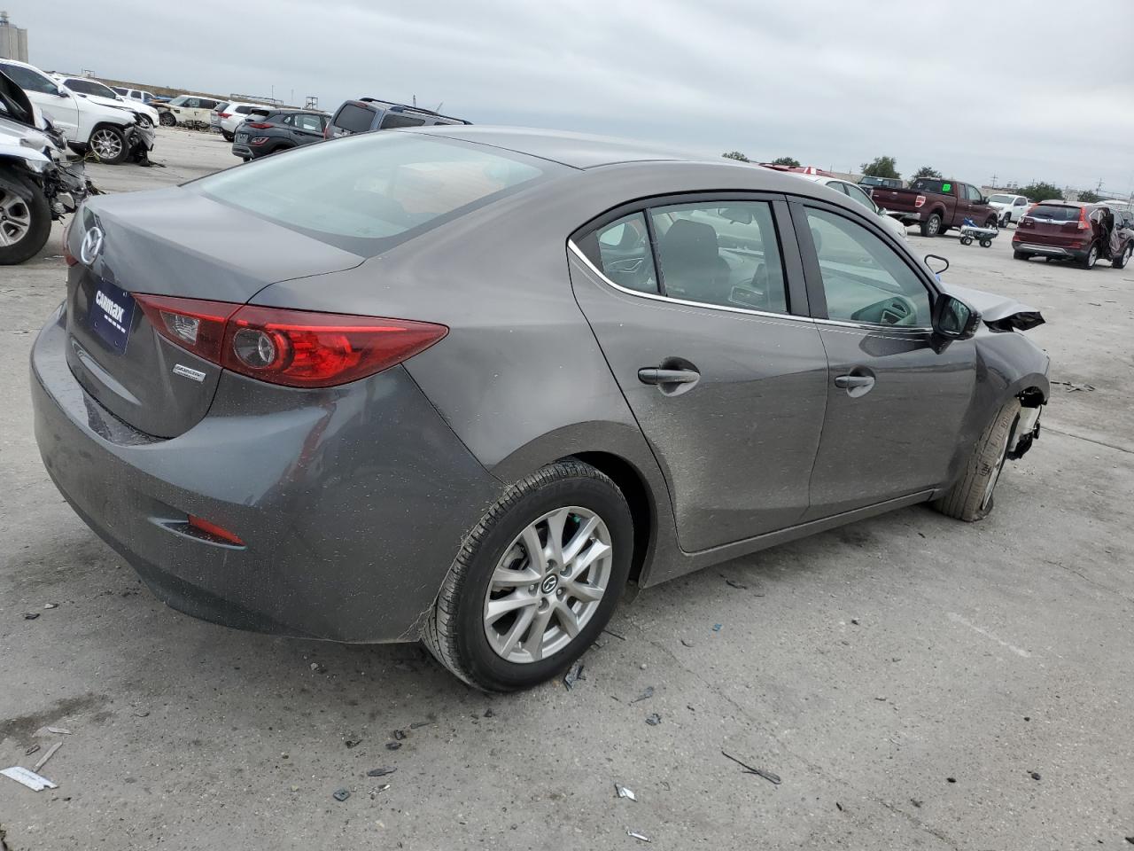 Obraz 3 z 2018 MAZDA 3 SPORT 2018 z VIN 3MZBN1U70JM187503