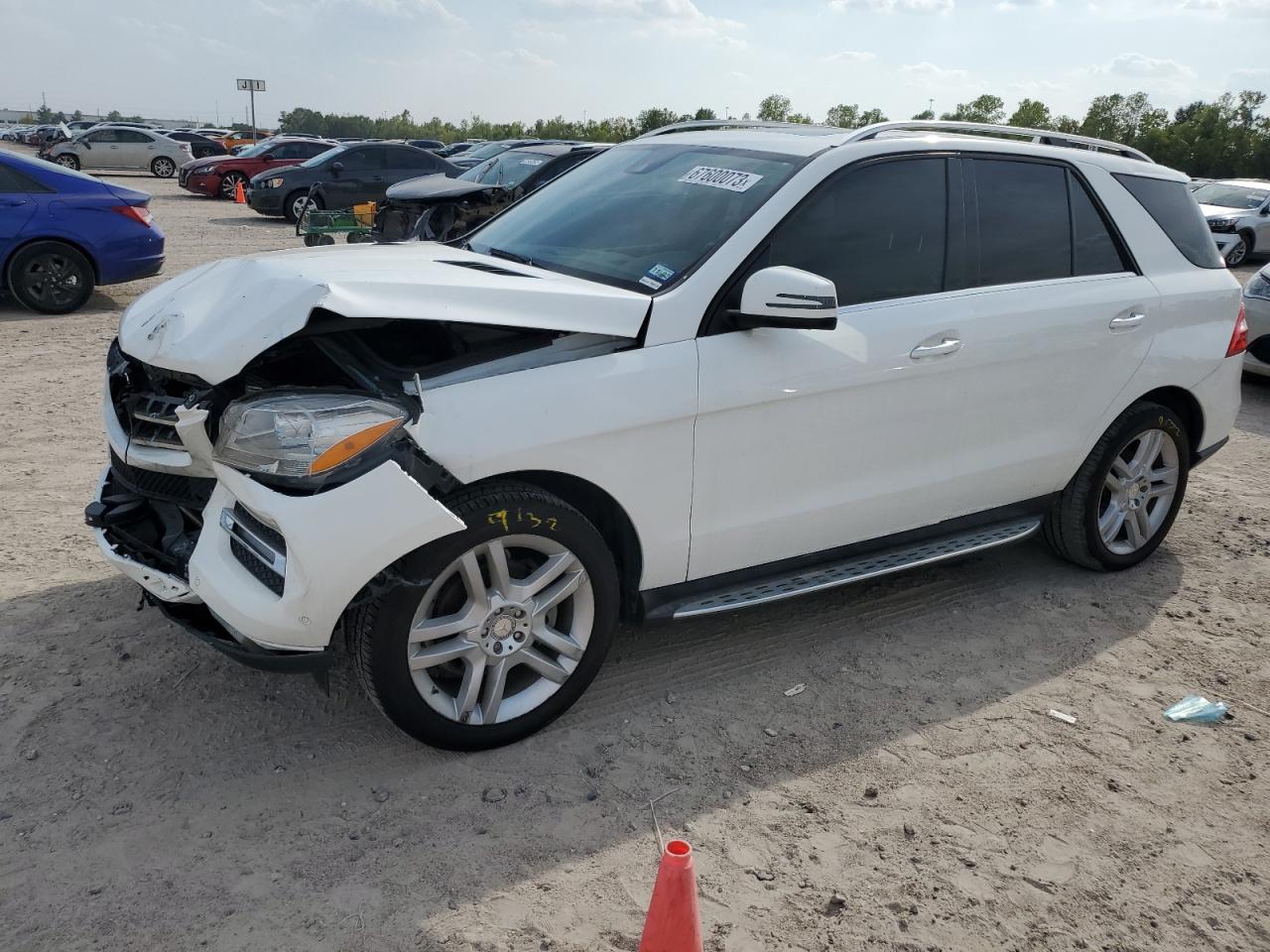 Image 1 of 2015 MERCEDES-BENZ ML 350 2015 with VIN 4JGDA5JB2FA464823