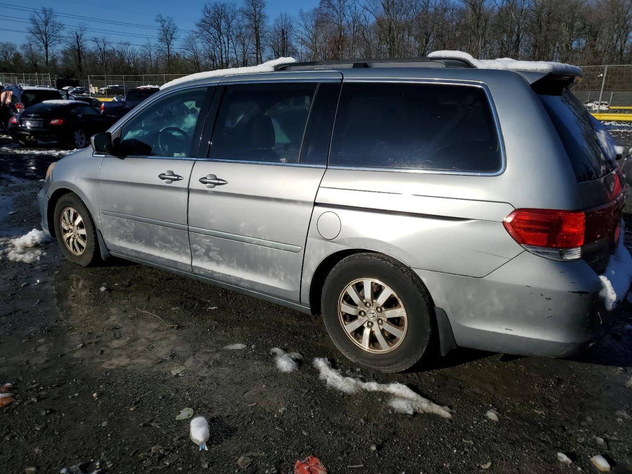 Image 2 of 2010 HONDA ODYSSEY EXL 2010 with VIN 5FNRL3H74AB102289
