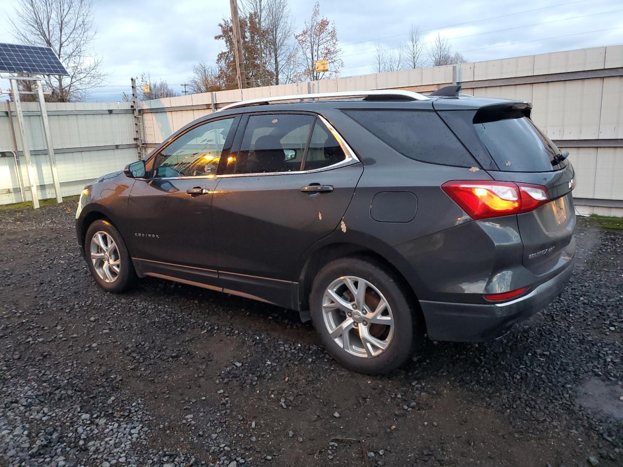 Obraz 2 z 2018 CHEVROLET EQUINOX LT 2018 z VIN 2GNAXTEX0J6266402