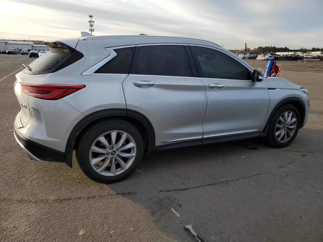 Image 3 of 2019 INFINITI QX50 ESSENTIAL 2019 with VIN 3PCAJ5M32KF116887