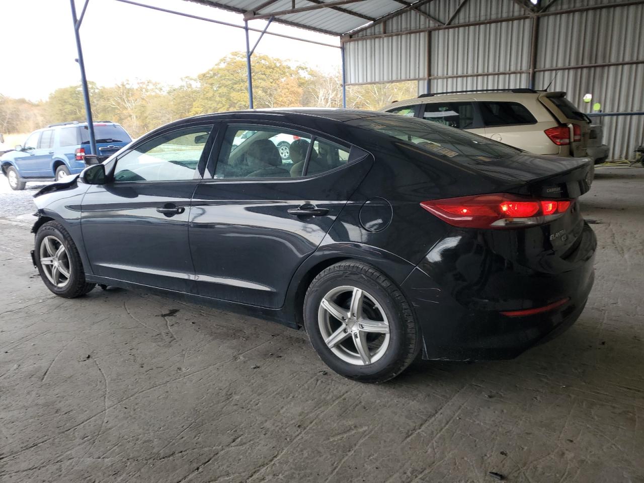 Изображение 2 2018 HYUNDAI ELANTRA SE 2018 с VIN 5NPD74LF1JH308951