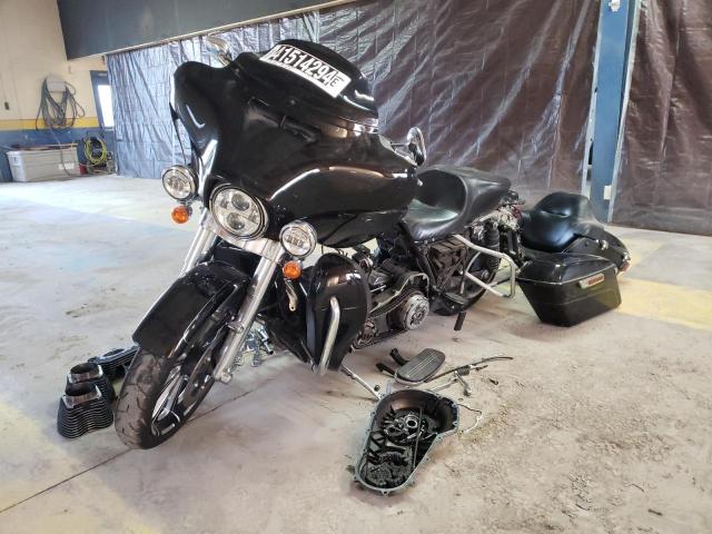 Obraz 2 z 2015 HARLEY-DAVIDSON FLHTCUL ULTRA CLASSIC LOW 2015 z VIN 1HD1KDM11FB675571