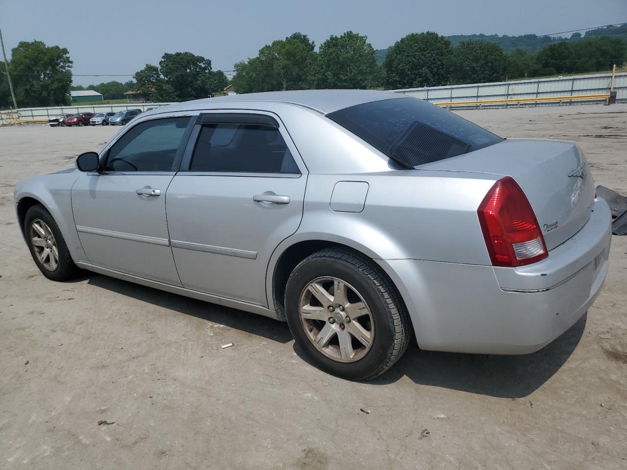 Image 2 of 2007 CHRYSLER 300 TOURING 2007 with VIN 2C3KA53GX7H674954