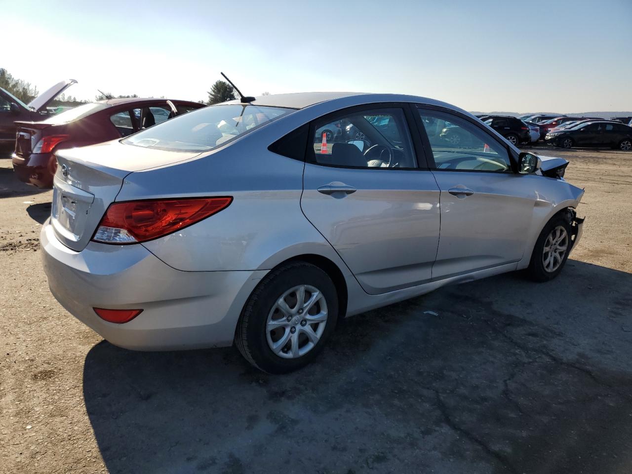 Изображение 3 2013 HYUNDAI ACCENT GLS 2013 с VIN KMHCT4AE1DU438154