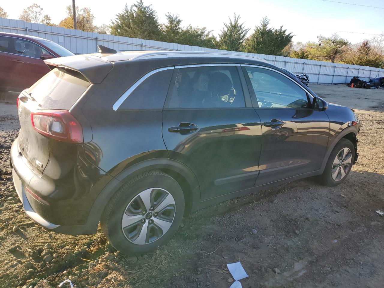 Image 3 of 2018 KIA NIRO FE 2018 with VIN KNDCB3LC8J5124276
