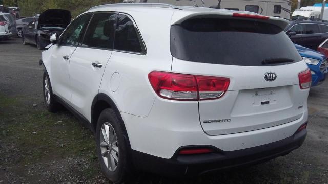 Image 2 of 2016 KIA SORENTO LX 2016 with VIN 5XYPG4A10GG141972
