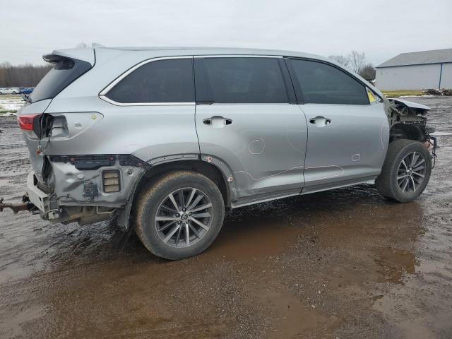 Obraz 3 z 2018 TOYOTA HIGHLANDER SE 2018 z VIN 5TDJZRFHXJS556908