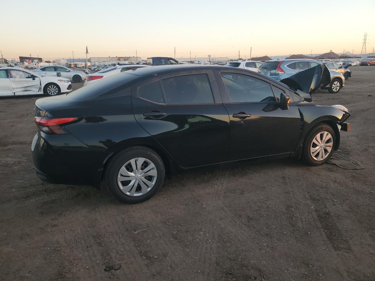 Obraz 3 z 2023 NISSAN VERSA S 2023 z VIN 3N1CN8DV2PL831292