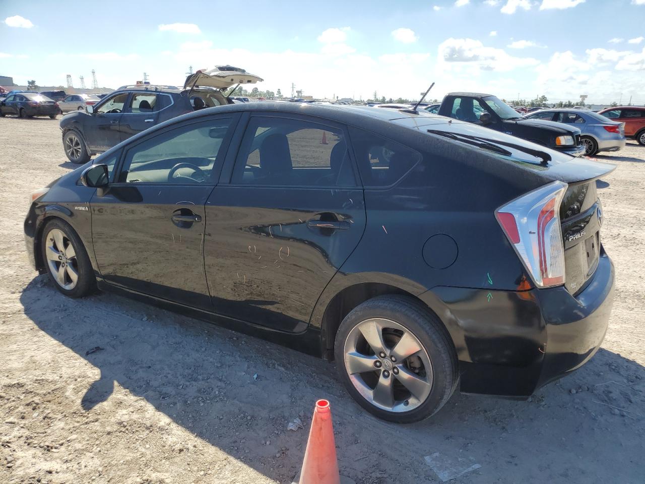 Изображение 2 Toyota Prius 2013 с VIN JTDKN3DU2D5596052