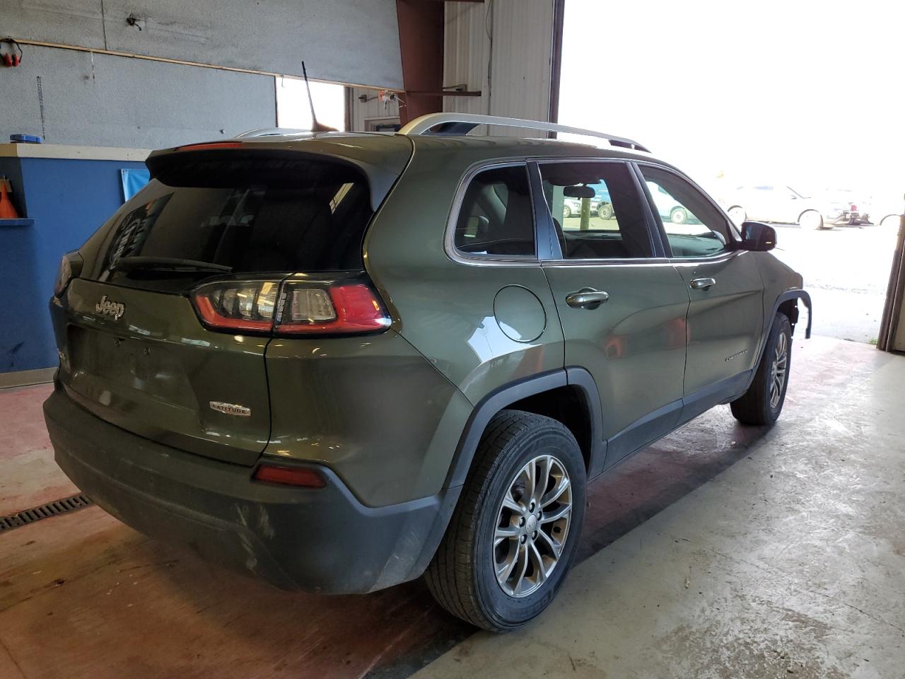 Image 3 of 2019 JEEP CHEROKEE LATITUDE PLUS 2019 with VIN 1C4PJMLB2KD306029