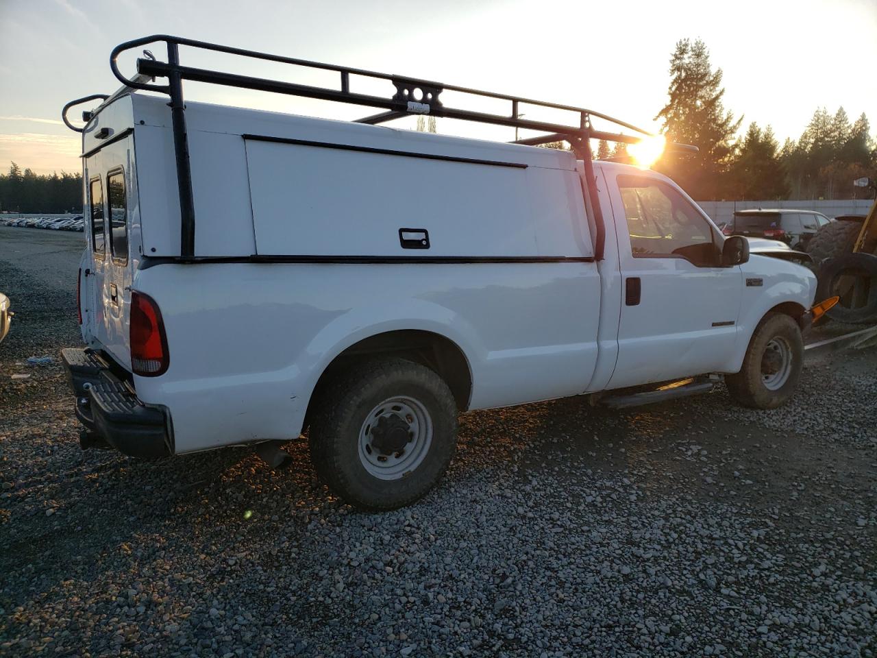 Image 3 of 2000 FORD F250 SUPER DUTY 2000 with VIN 1FTNF20F3YEB11113