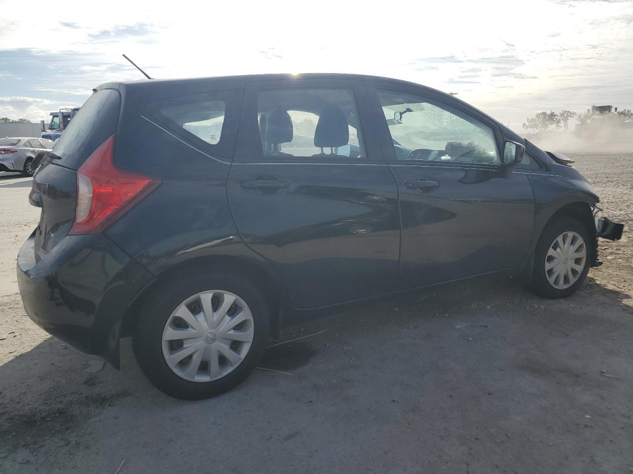 Image 3 of 2016 NISSAN VERSA NOTE S 2016 with VIN 3N1CE2CP4GL395867