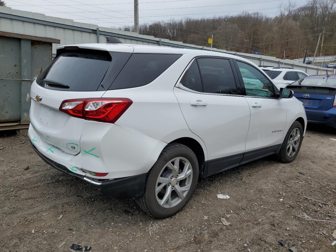 Obraz 3 z 2019 CHEVROLET EQUINOX LT 2019 z VIN 2GNAXKEV5K6269631