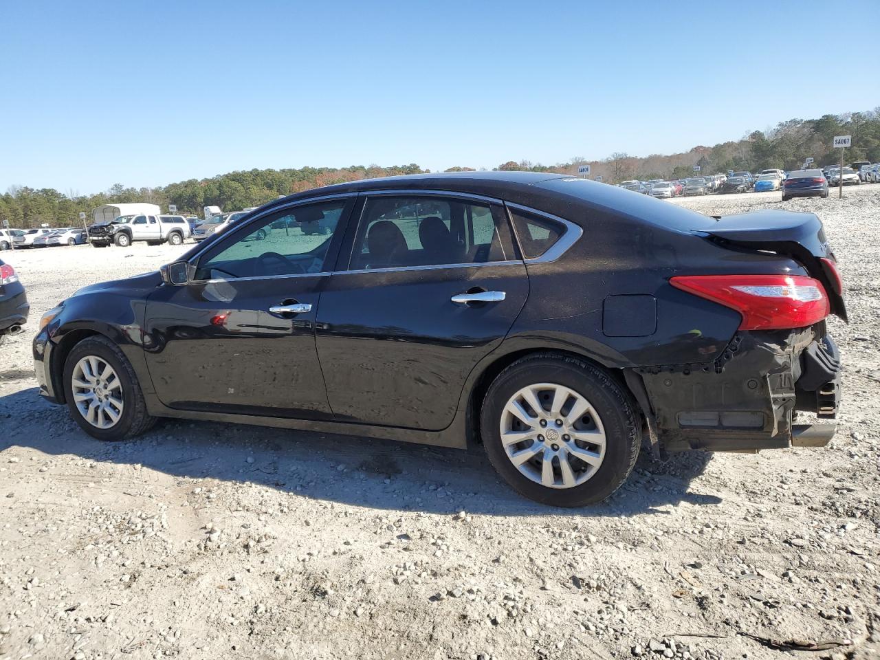 Image 2 of 2017 NISSAN ALTIMA 2.5 2017 with VIN 1N4AL3AP2HN344622