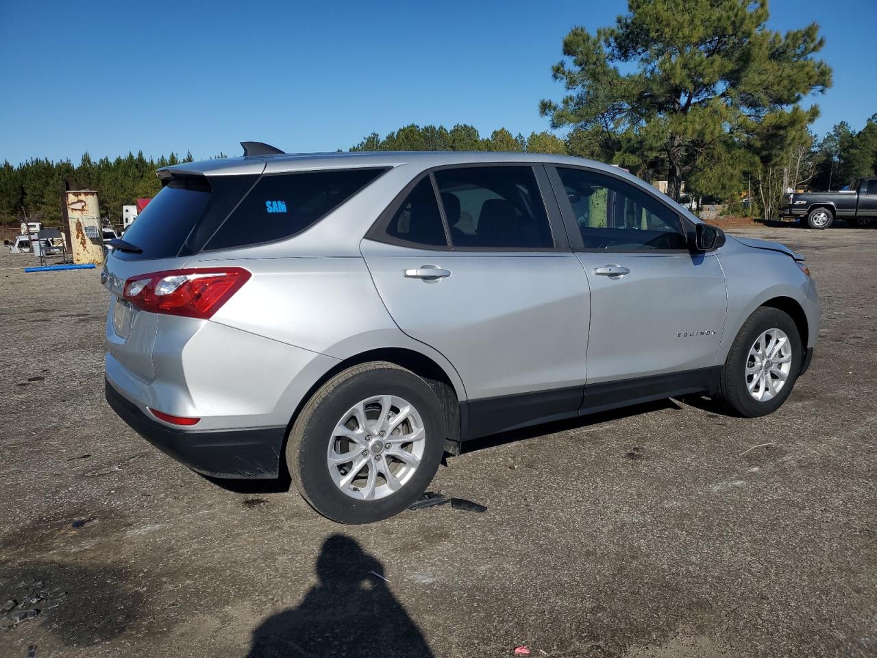 Изображение 3 2020 CHEVROLET EQUINOX LS 2020 с VIN 3GNAXHEVXLS601827