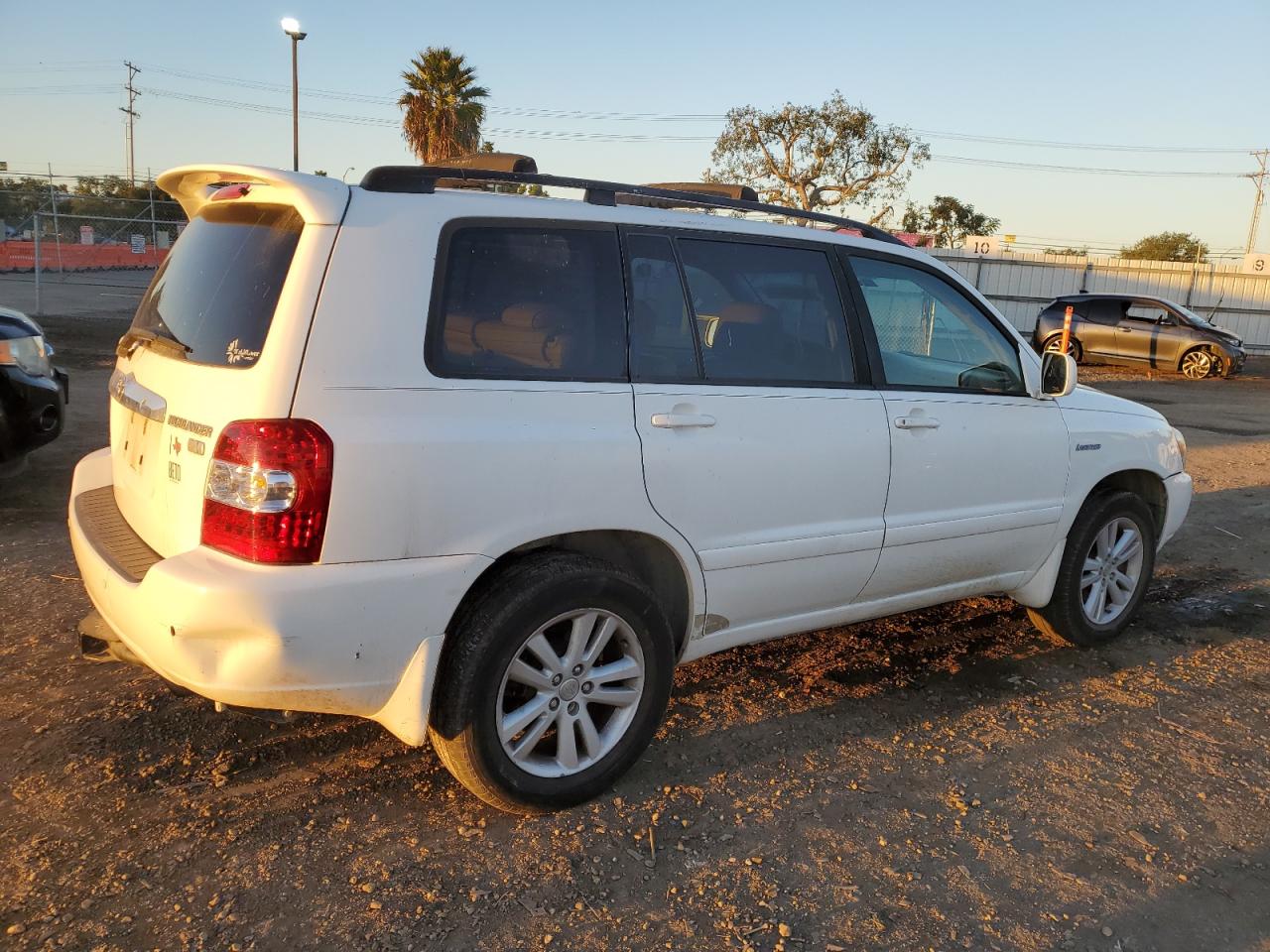 Obraz 3 z 2006 TOYOTA HIGHLANDER HYBRID 2006 z VIN JTEEW21A060003508