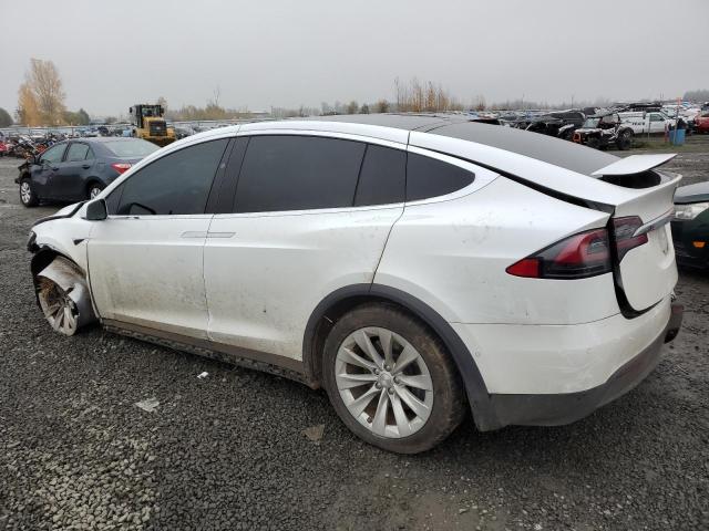 Obraz 2 z 2020 TESLA MODEL X  2020 z VIN 5YJXCDE22LF261367