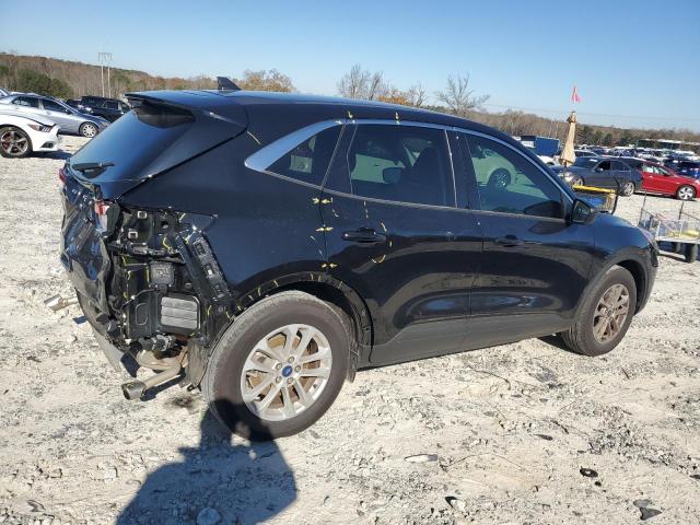 Image 3 of 2022 FORD ESCAPE SE 2022 with VIN 1FMCU0G66NUB86456
