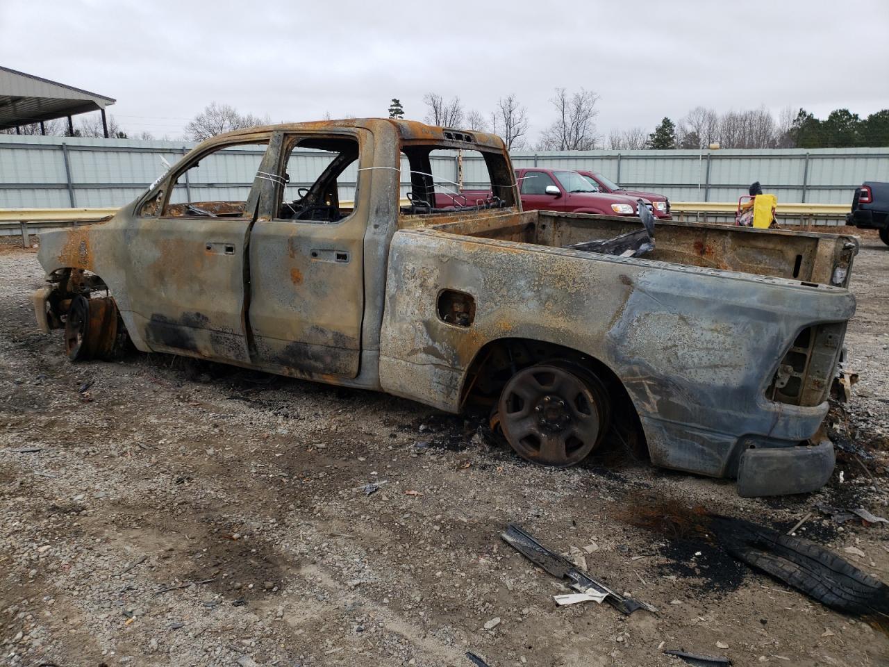 Изображение 2 2019 RAM 1500 TRADESMAN 2019 с VIN 1C6SRFCT3KN573382