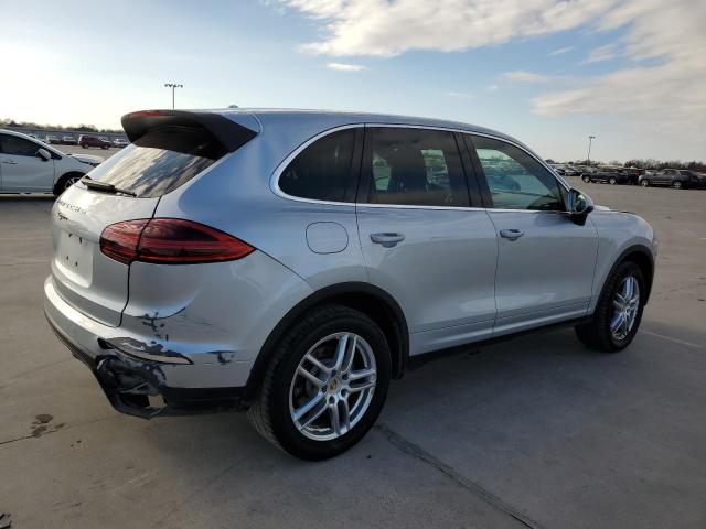 Obraz 3 z 2016 PORSCHE CAYENNE  2016 z VIN WP1AA2A26GKA11322