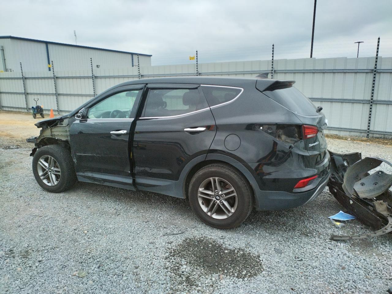 Image 2 of 2017 HYUNDAI SANTA FE SPORT  2017 with VIN 5NMZTDLB9HH026983