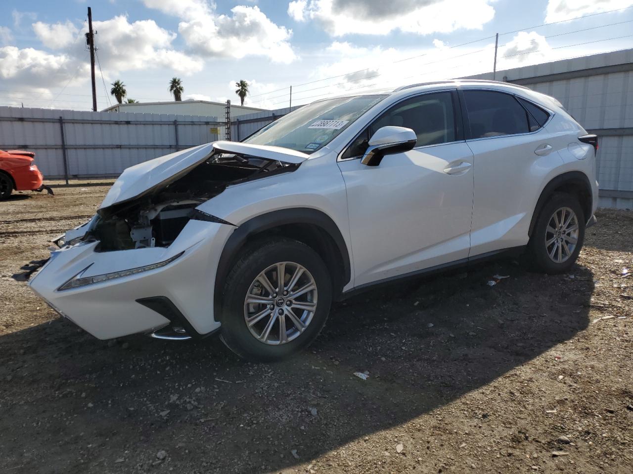 Obraz 1 z 2021 LEXUS NX 300 BASE 2021 z VIN JTJDARBZ1M5025607