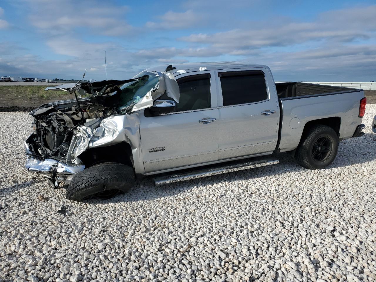 Image 1 of 2017 CHEVROLET SILVERADO C1500 LT 2017 with VIN 3GCPCREC2HG186774