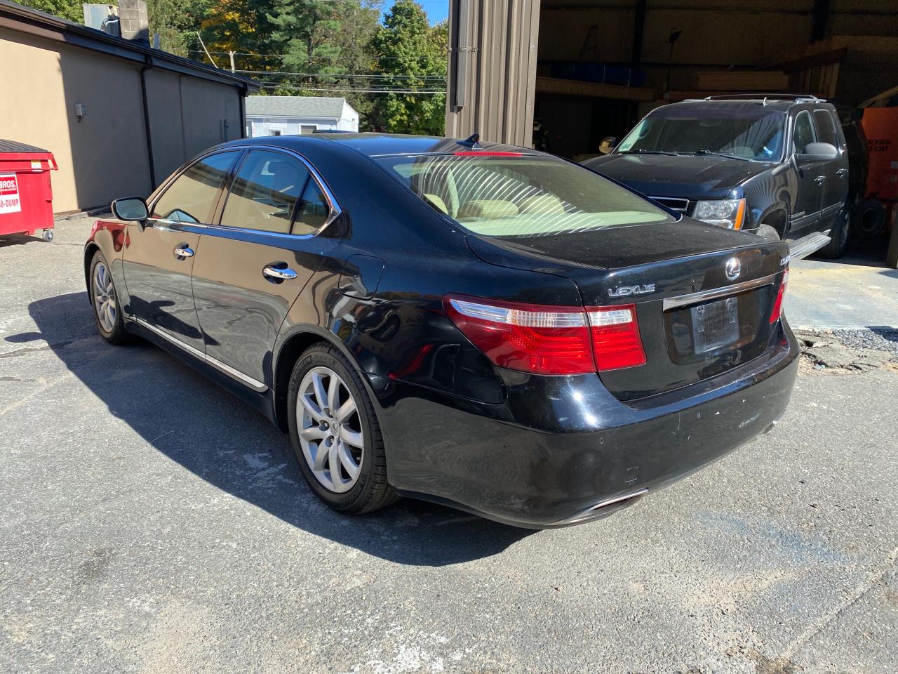Image 3 of 2007 LEXUS LS 460 2007 with VIN JTHBL46F875038347