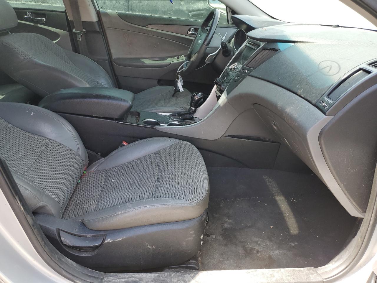 Image 1 of 2011 HYUNDAI SONATA SE 2011 with VIN 5NPEC4AC1BH176980