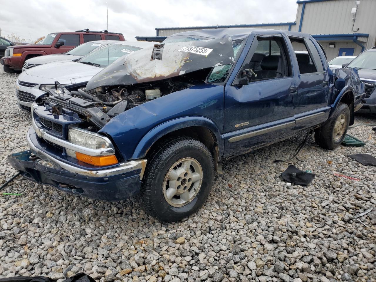 Image 1 of 2002 CHEVROLET S TRUCK S10 2002 with VIN 1GCDT13W72K133330